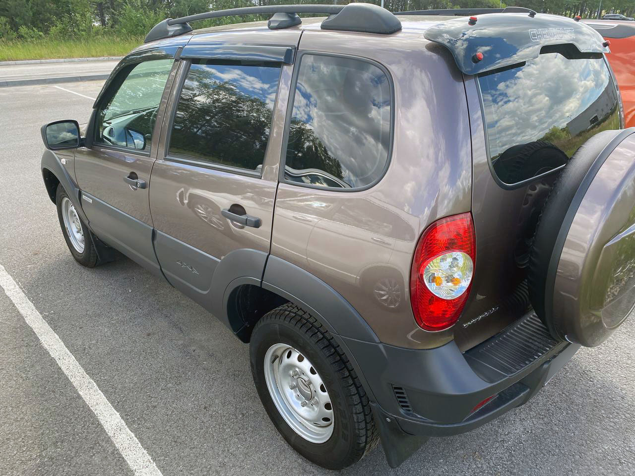 CHEVROLET NIVA